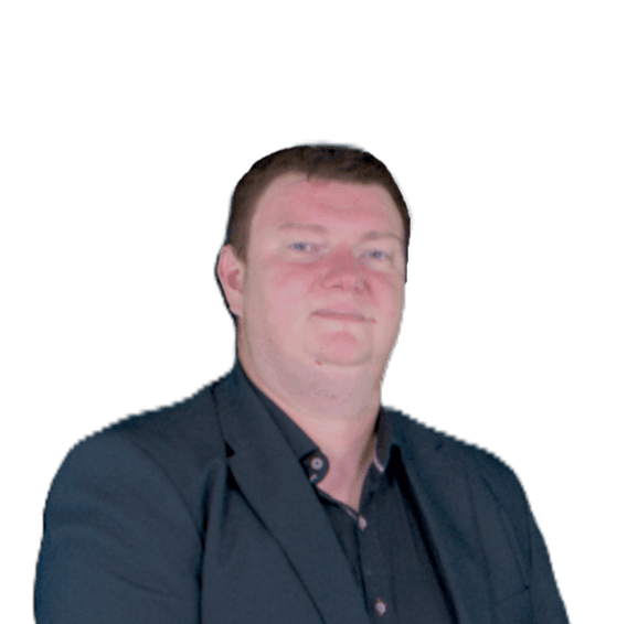 Michał Adamczyk w garniturze